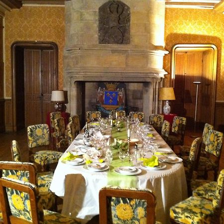 Chateau De Busset Extérieur photo